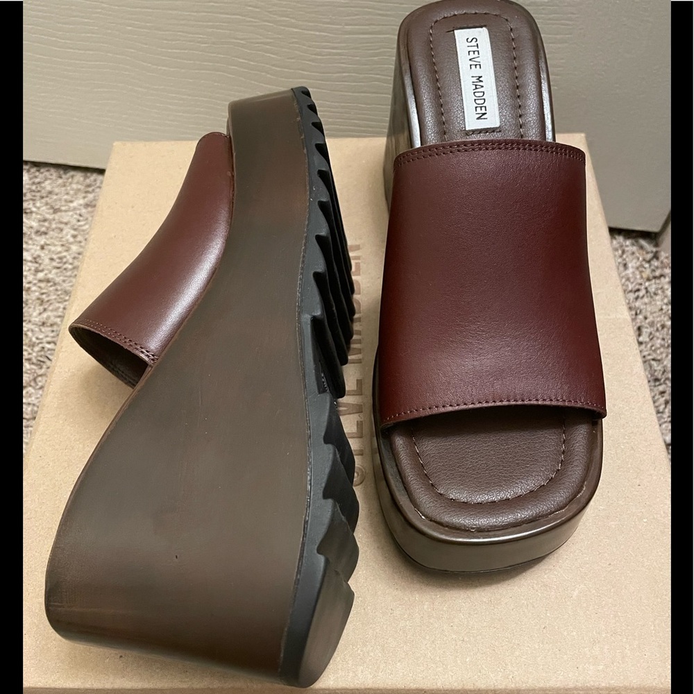Steve Madden platform sandals